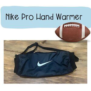 Nike Pro Hyperwarm Football Hand Warmer